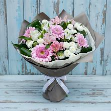 Букет цветов из:  Герберы, Альстромерии и Хризантемы в Красногородске