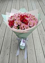 Букет цветов из:  Альстромерии #REPLACE_PRED# Красногородске