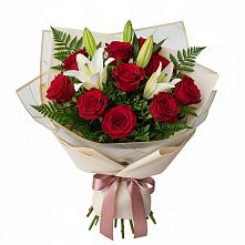 Букет цветов из:  Лилии и Розы в Красногородске