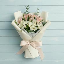 Букет цветов из:  Альстромерии в Красногородске