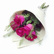 Букет цветов из:  Розы в Красногородске