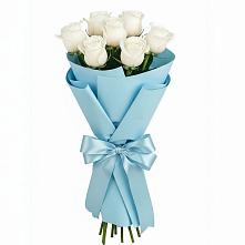 Букет 7 белых роз Проуд в Красногородске