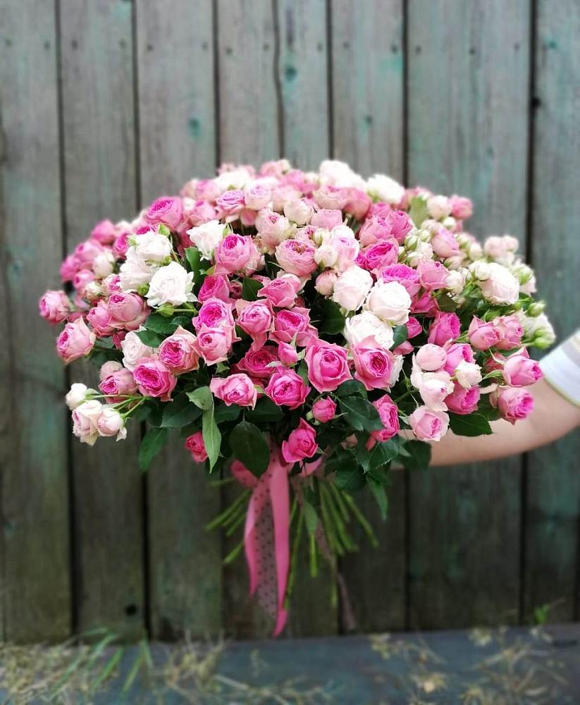 Букет Розовые кустовые розы Натали и Лав Лидия в Красногородске