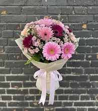 Букет цветов из:  Герберы и Хризантемы в Красногородске