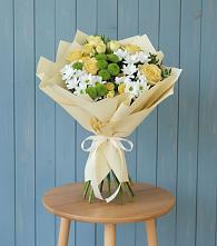 Букет цветов из:  Хризантемы и Розы в Красногородске