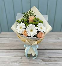 Букет цветов из:  Герберы, Розы и Хризантемы в Красногородске