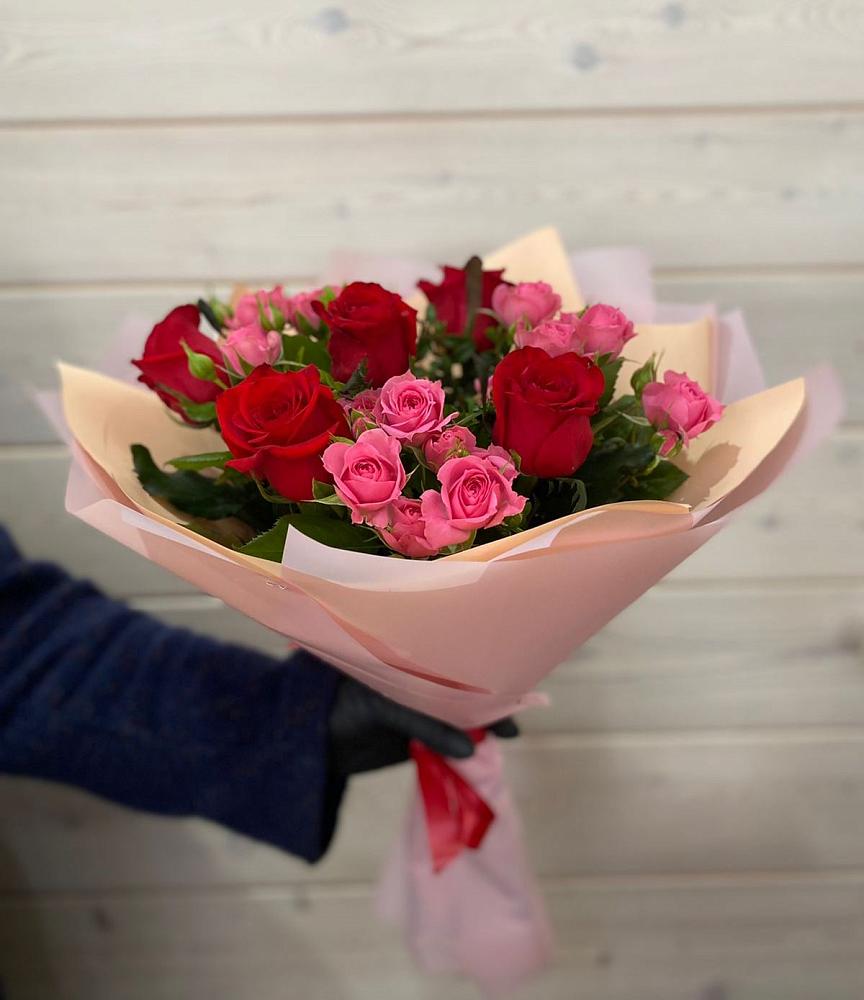 Букет цветов из: Розы в Красногородске