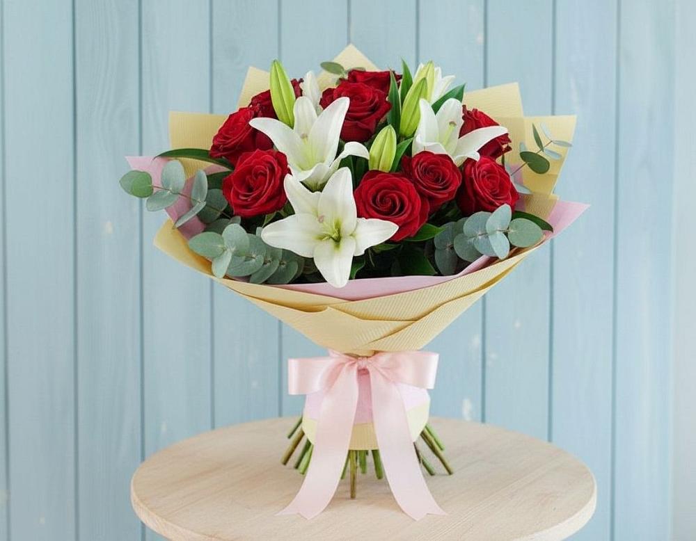 Букет цветов из: Лилии и Розы в Красногородске