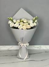 Букет цветов из:  Розы и Лизиантусы в Красногородске